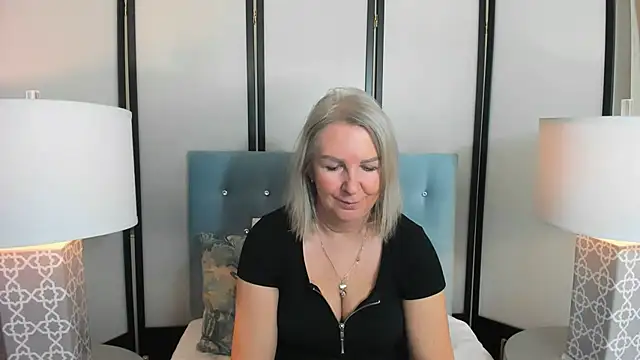 Snapshot of EricaTop chatting on January 15, 5:05 pm EricaTop online show from January 15, 5:05 pm