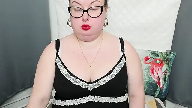 Snapshot of dirtyBonnie chatting on February 25, 8:47 am dirtyBonnie online show from February 25, 8:47 am