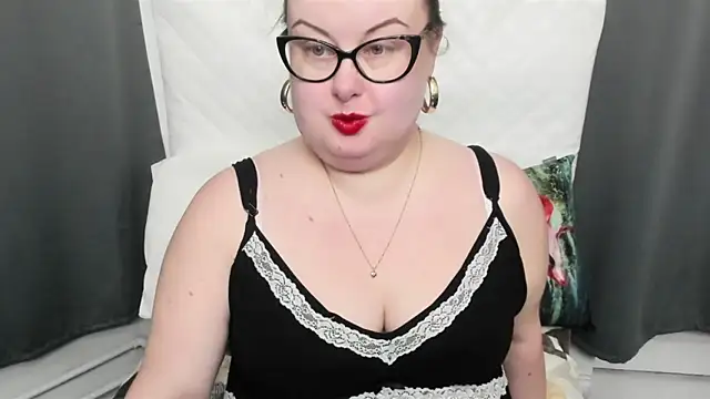 Snapshot of dirtyBonnie chatting on March 4, 7:01 pm dirtyBonnie online show from March 4, 7:01 pm