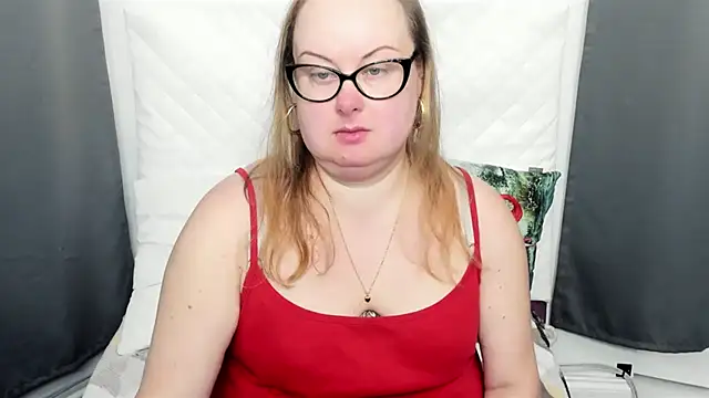 Snapshot of dirtyBonnie chatting on October 30, 11:11 am dirtyBonnie online show from October 30, 11:11 am