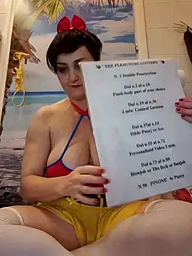 Snapshot of lucillabollente chatting on October 31, 5:58 pm lucillabollente online show from October 31, 5:58 pm