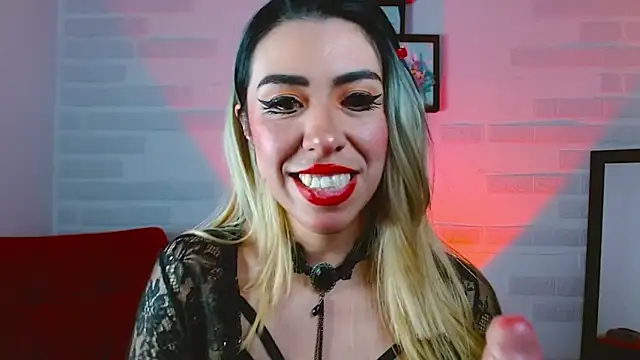 Snapshot of sky_girl1 chatting on October 22, 1:39 am sky girl1 online show from October 22, 1:39 am