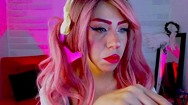 Snapshot of sky_girl1 chatting on November 26, 6:58 am sky girl1 online show from November 26, 6:58 am