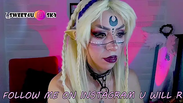 Snapshot of sky_girl1 chatting on December 14, 4:29 am sky girl1 online show from December 14, 4:29 am