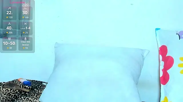 Snapshot of lorenfram chatting on December 15, 3:16 pm lorenfram online show from December 15, 3:16 pm