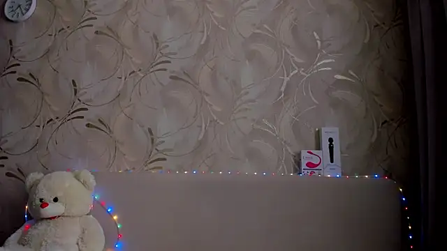 Snapshot of Malika_Lisan chatting on March 13, 9:43 am Malika Lisan online show from March 13, 9:43 am