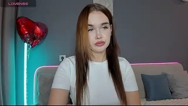 Snapshot of Malika_Lisan chatting on February 21, 2:34 am Malika Lisan online show from February 21, 2:34 am