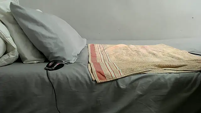 xTwerkingMistressx online show from November 4, 5:28 am