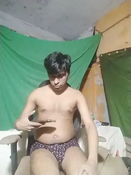 Snapshot of desiboy1101 chatting on December 2, 2:12 pm desiboy1101 online show from December 2, 2:12 pm