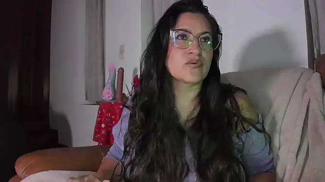 DeesseLuxure online show from November 12, 3:29 am