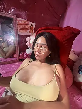 sweetieme online show from March 11, 10:18 am