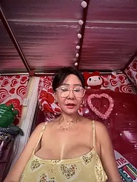 sweetieme online show from February 24, 1:58 am