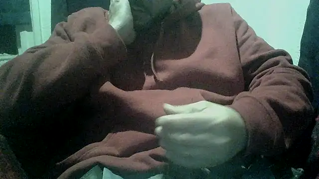 Snapshot of loozamangos chatting on December 2, 5:35 am loozamangos online show from December 2, 5:35 am