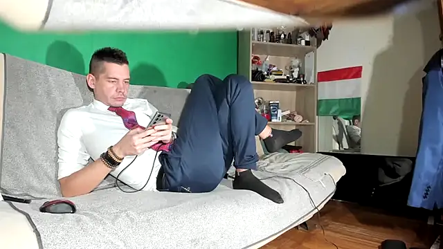 viraglaci18xh online show from November 26, 12:39 pm