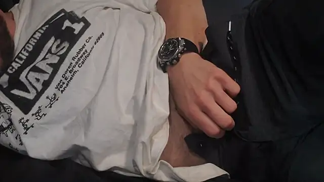 Snapshot of BigBearTrevNM chatting on December 11, 7:57 pm BigBearTrevNM online show from December 11, 7:57 pm