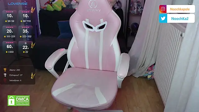 Snapshot of Noochka chatting on September 9, 6:18 pm Noochka online show from September 9, 6:18 pm