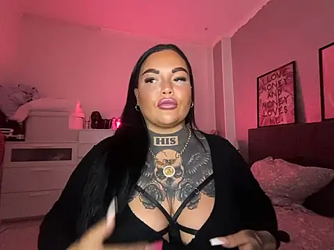  MelinaCurves  online show from February 18, 8:58 pm