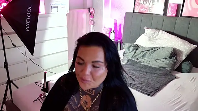  MelinaCurves  online show from March 19, 12:26 am