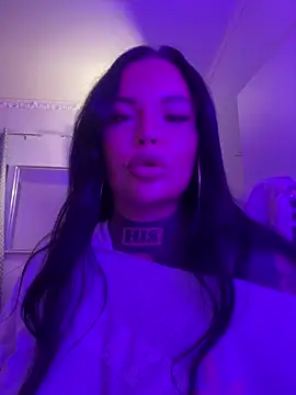  MelinaCurves  online show from September 13, 9:14 pm