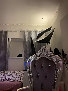  MelinaCurves  online show from October 13, 9:37 pm