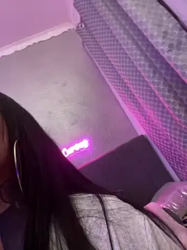  MelinaCurves  online show from November 18, 10:25 pm