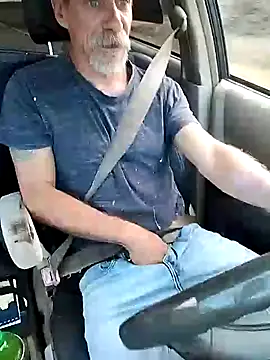 Snapshot of Biknight chatting on October 24, 9:33 pm Biknight online show from October 24, 9:33 pm