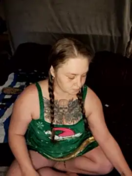 Snapshot of D3LISHDUO69 chatting on November 26, 2:12 am D3LISHDUO69 online show from November 26, 2:12 am