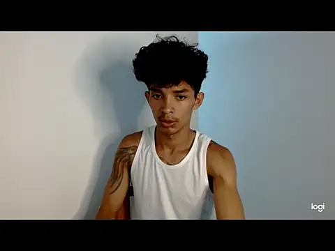 Snapshot of _dannyaldana_ chatting on November 13, 11:03 pm dannyaldana online show from November 13, 11:03 pm