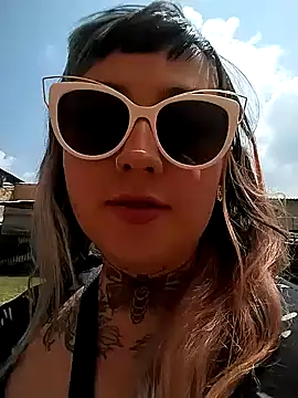 Snapshot of cindy_ink chatting on January 17, 5:19 pm cindy ink online show from January 17, 5:19 pm