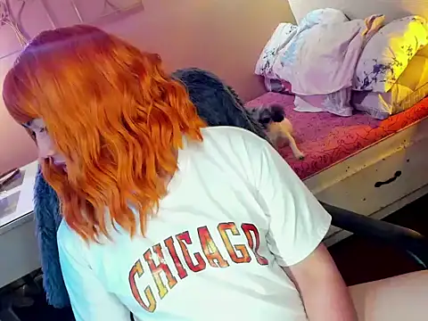 HOTnWILDalice online show from March 3, 5:09 am