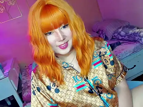 HOTnWILDalice online show from November 24, 2:11 am