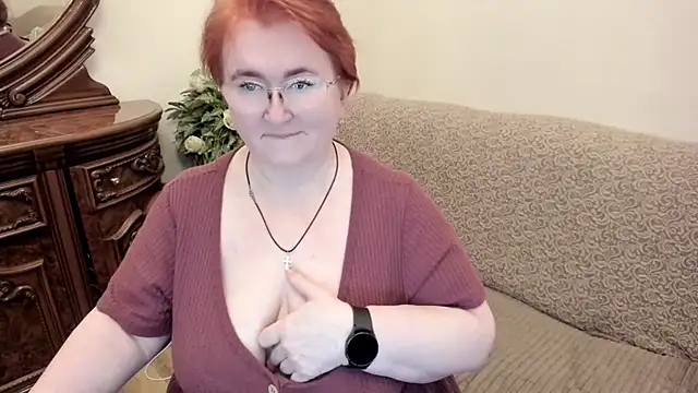 leiamillersonn online show from October 23, 7:01 pm