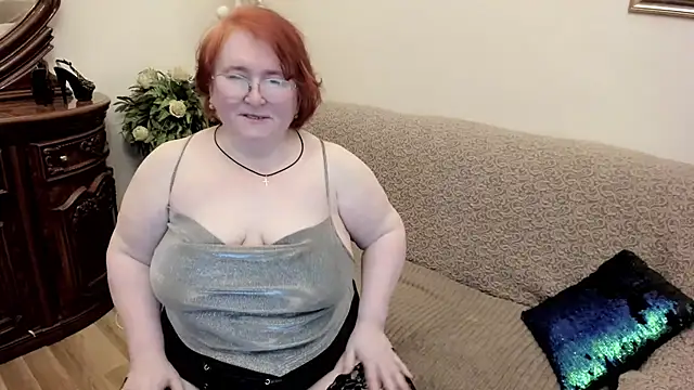 leiamillersonn online show from March 15, 3:34 am