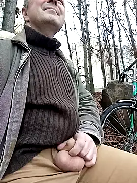 Snapshot of Pokaz2020 chatting on November 27, 9:33 am Pokaz2020 online show from November 27, 9:33 am