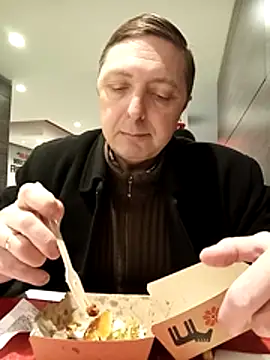 Snapshot of Pokaz2020 chatting on December 5, 1:52 pm Pokaz2020 online show from December 5, 1:52 pm