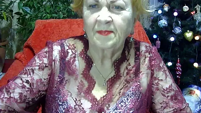 Emma52610 online show from January 10, 5:56 pm