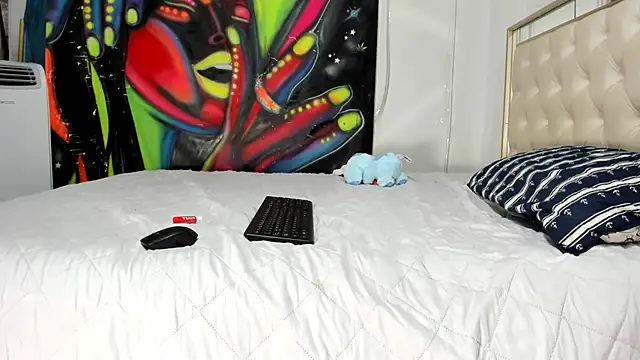 luna sexxy online show from June 7, 3:54 am