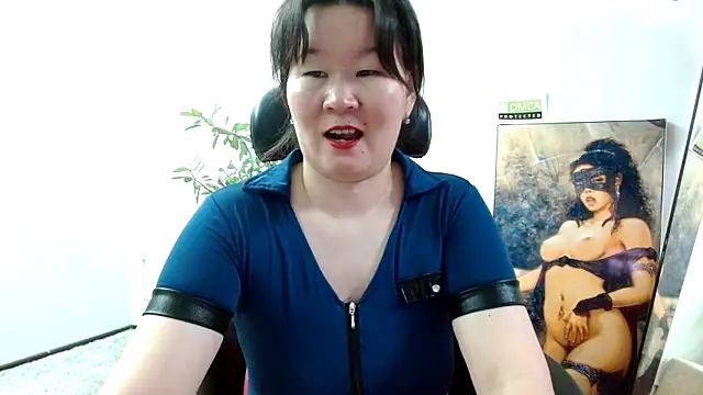 Snapshot of Akira_xx chatting on January 13, 1:56 am Akira xx online show from January 13, 1:56 am