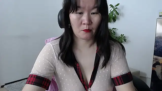 Snapshot of Akira_xx chatting on October 9, 2:31 am Akira xx online show from October 9, 2:31 am