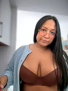 DannaaMeliza online show from October 27, 10:52 am