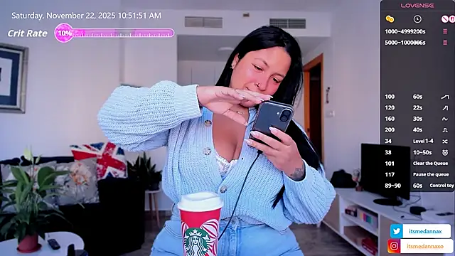 DannaaMeliza online show from November 22, 9:52 am