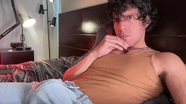 Snapshot of beranco19 chatting on February 27, 9:48 pm beranco19 online show from February 27, 9:48 pm