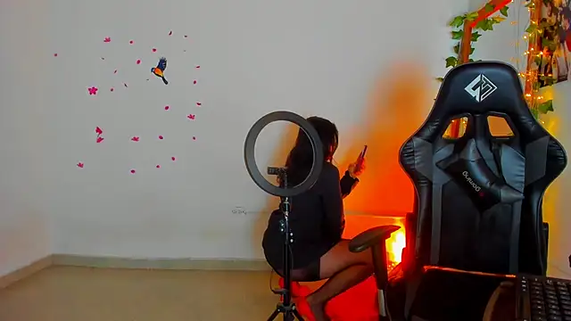 Susan Foxx online show from November 16, 7:08 pm