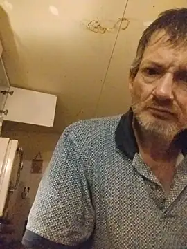 ROBERT0516 online show from March 6, 1:07 pm