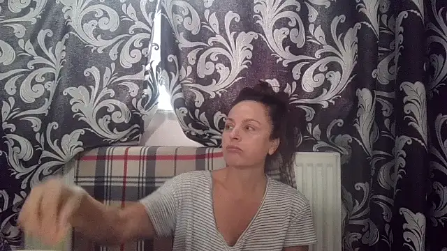 LindaStarS online show from November 3, 10:05 am