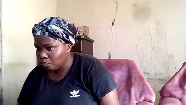 sexybigboobz online show from December 5, 5:27 am