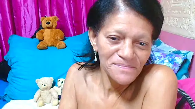 SLUTTYROXY online show from March 19, 8:43 pm