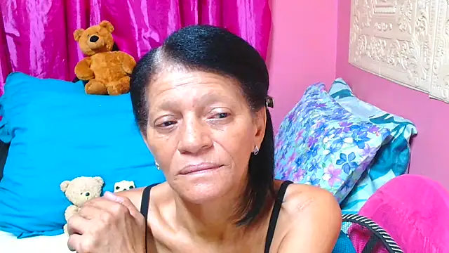 SLUTTYROXY online show from March 21, 7:44 am