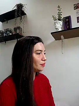 loveuu-bae online show from February 10, 9:15 pm