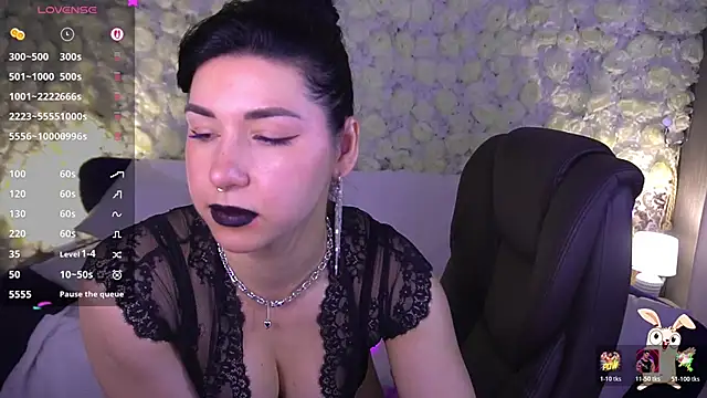 Snapshot of EmilyCandyy chatting on June 19, 6:07 am EmilyCandyy online show from June 19, 6:07 am